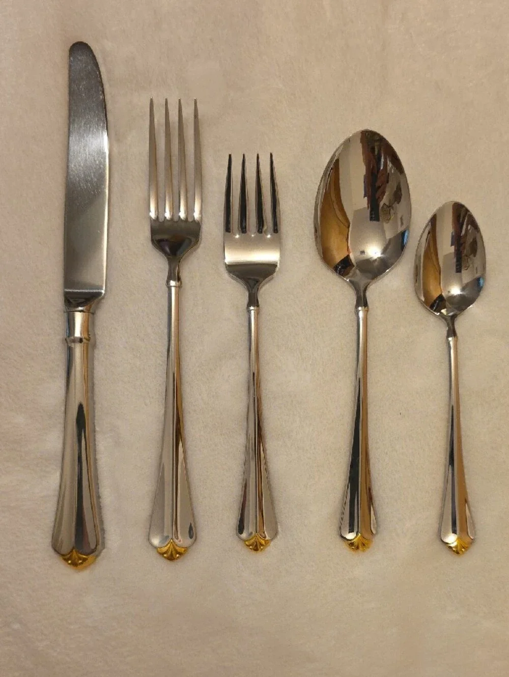 Oneida Golden Juilliard Flatware 2-Five Piece Place Settings